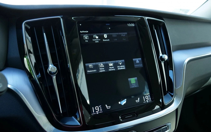 Volvo V60 cena 134900 przebieg: 87389, rok produkcji 2019 z Wronki małe 497